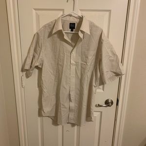 Men’s short sleeved button up